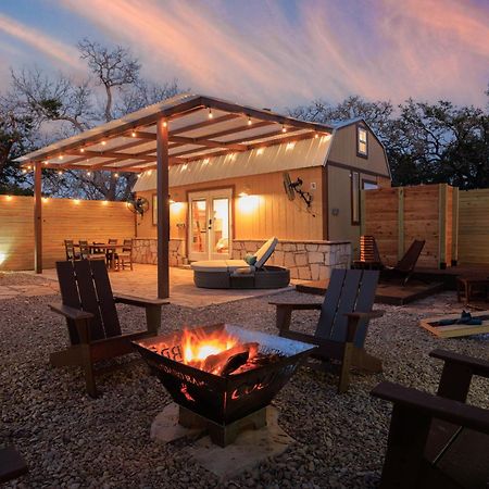 Romantic Luxury Retreat Hot Cold Pool & Sauna ويمبيرلي المظهر الخارجي الصورة