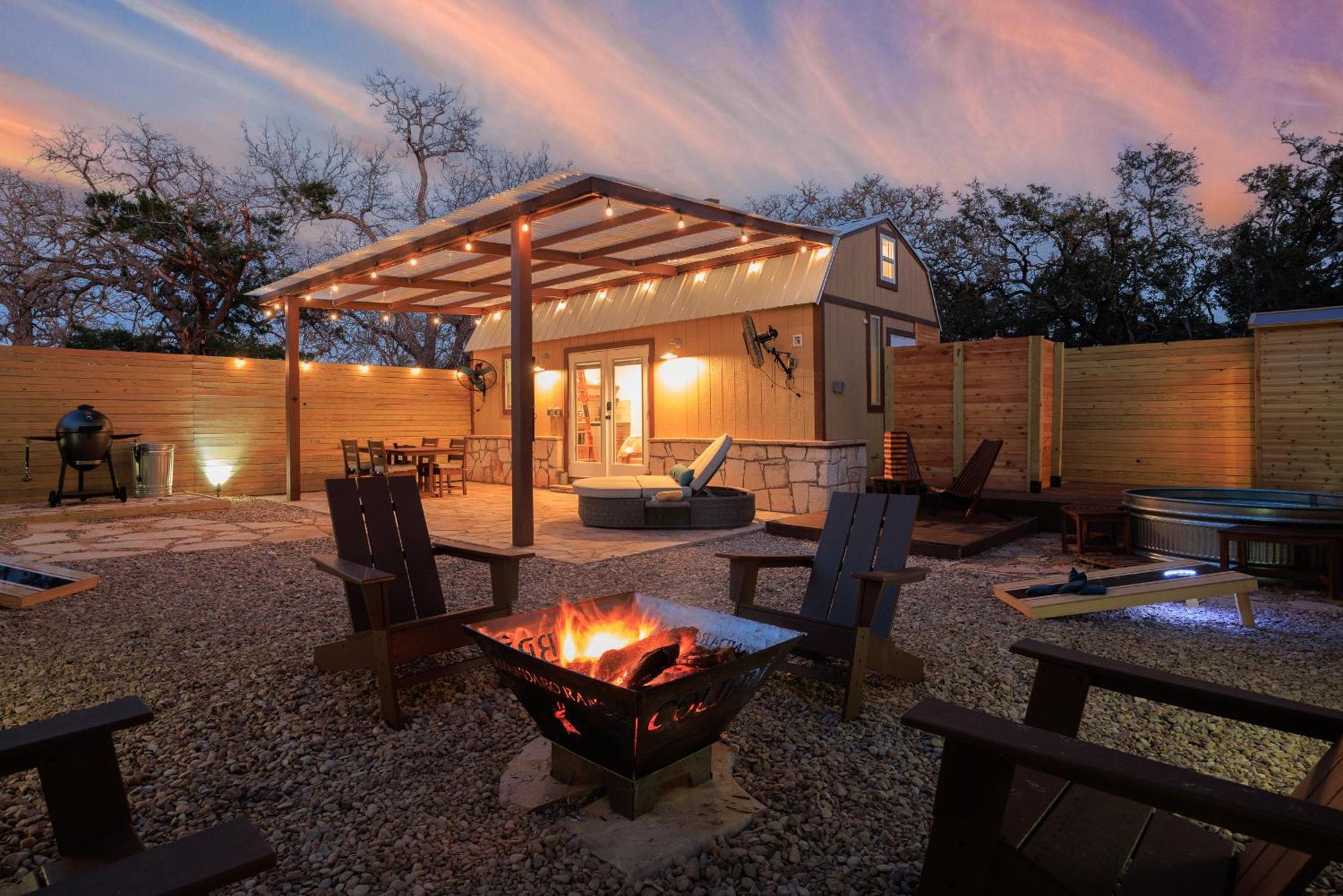 Romantic Luxury Retreat Hot Cold Pool & Sauna ويمبيرلي المظهر الخارجي الصورة