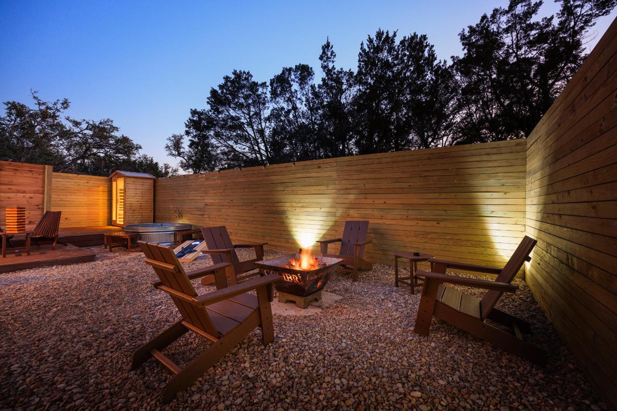Romantic Luxury Retreat Hot Cold Pool & Sauna ويمبيرلي المظهر الخارجي الصورة
